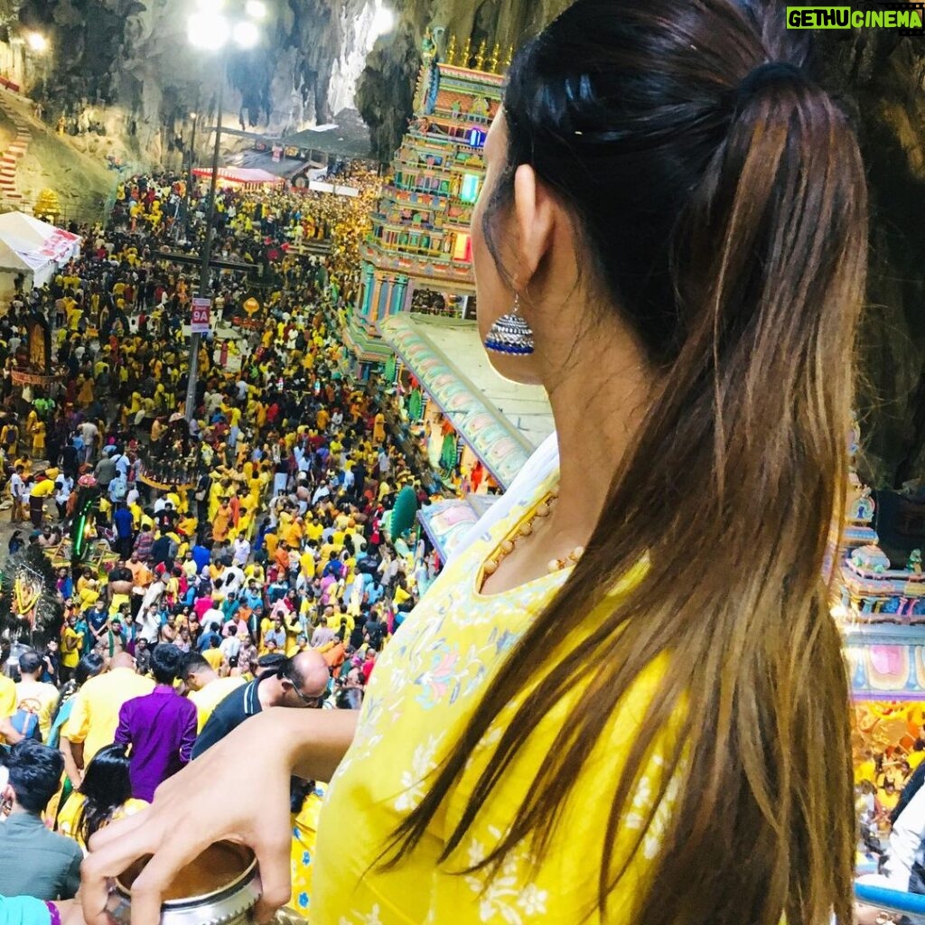 Thivya Naidu Instagram - Paalkudam done ✅ thaipusam 2020..massive crowd! God bless all ❤️ #vows #duty #paalkudam #thaipusam2020🙏 #velmuruga Batu Caves