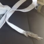 Thomas Beatie Instagram - Donc, je conduisais de l'Arizona à la Californie et j'ai entendu quelque chose claquer contre le côté de ma voiture. Les enfants, ce n'est pas ainsi que vous passez d'une ceinture blanche de taekwondo à une ceinture noire! 🥋😂 Driving from AZ to CA, I heard something flapping. Kids, this is not how you go from a taekwondo white belt to a black belt. Los Angeles, California