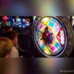 Thomas Beatie Instagram - Bonne chance, mes enfants! 😁🎉💪 Bravo, babies! Dave & Buster's