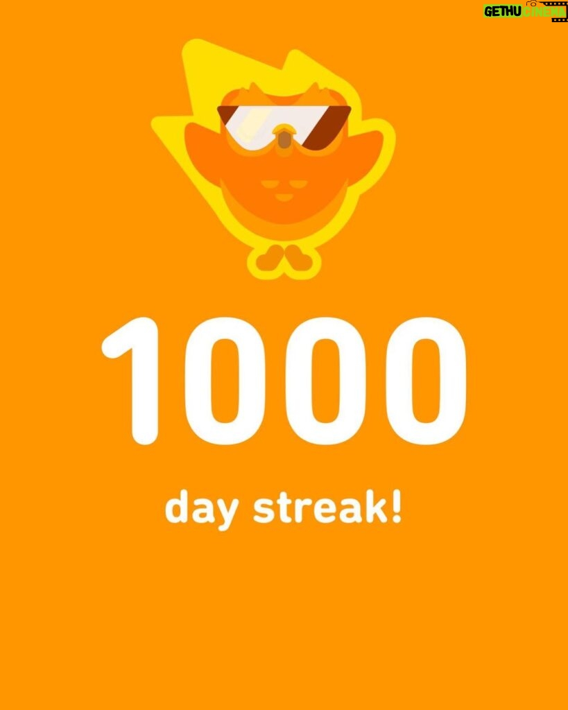 Thomas Beatie Instagram - 1000 jours de français avec Duolingo! 🇫🇷 1000 consecutive days of practicing French on Duolingo! Phoenix, Arizona