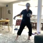 Thomas Beatie Instagram – Notre vie à la maison quand il n’y a pas de gym. Maman ninja. 🥷👨‍👩‍👦💪🏻 Our life at home with no gym. #NinjaMom Phoenix, Arizona