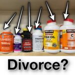 Thomas Beatie Instagram – Divorce? Yes? No? Maybe? Qui peut vivre avec quelqu’un qui ne remet pas les couvercles? 😜 Who can live with someone who doesn’t put back the lid? Phoenix, Arizona