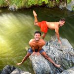 Tiago Careto Instagram – Hoje passámos a tarde nas @fragasdesaosimao 🏔
Apesar da água ser fria 😅 esta praia fluvial embutida entre duas fragas tem uma beleza única 🌾
A água é tão limpa que se vê cada pedrinha!

#fragasdesaosimao #turismo #centro #interior #portugal Fragas De São Simão