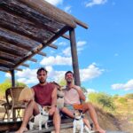 Tiago Careto Instagram – A minha família. A nossa família. É das coisas mais importantes que temos e que devemos preservar. Nós passámos dias incríveis no Algarve, entre Castro Marim e Cacela Velha, e aproveitámos o melhor que a região tem para oferecer. E vocês andam por onde? Com quem? Quero saber tudo 😁

#algarve #castromarim #cacelavelha