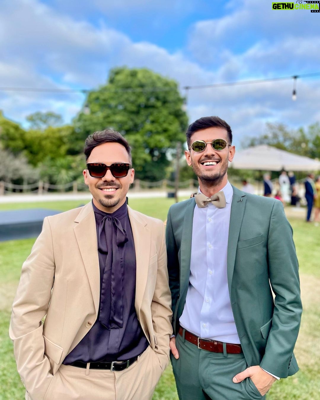 Tiago Careto Instagram - Viemos casar… os noivos @sebastiaomiranda1 e @carolinpc16 💍❤️ Lisbon, Portugal