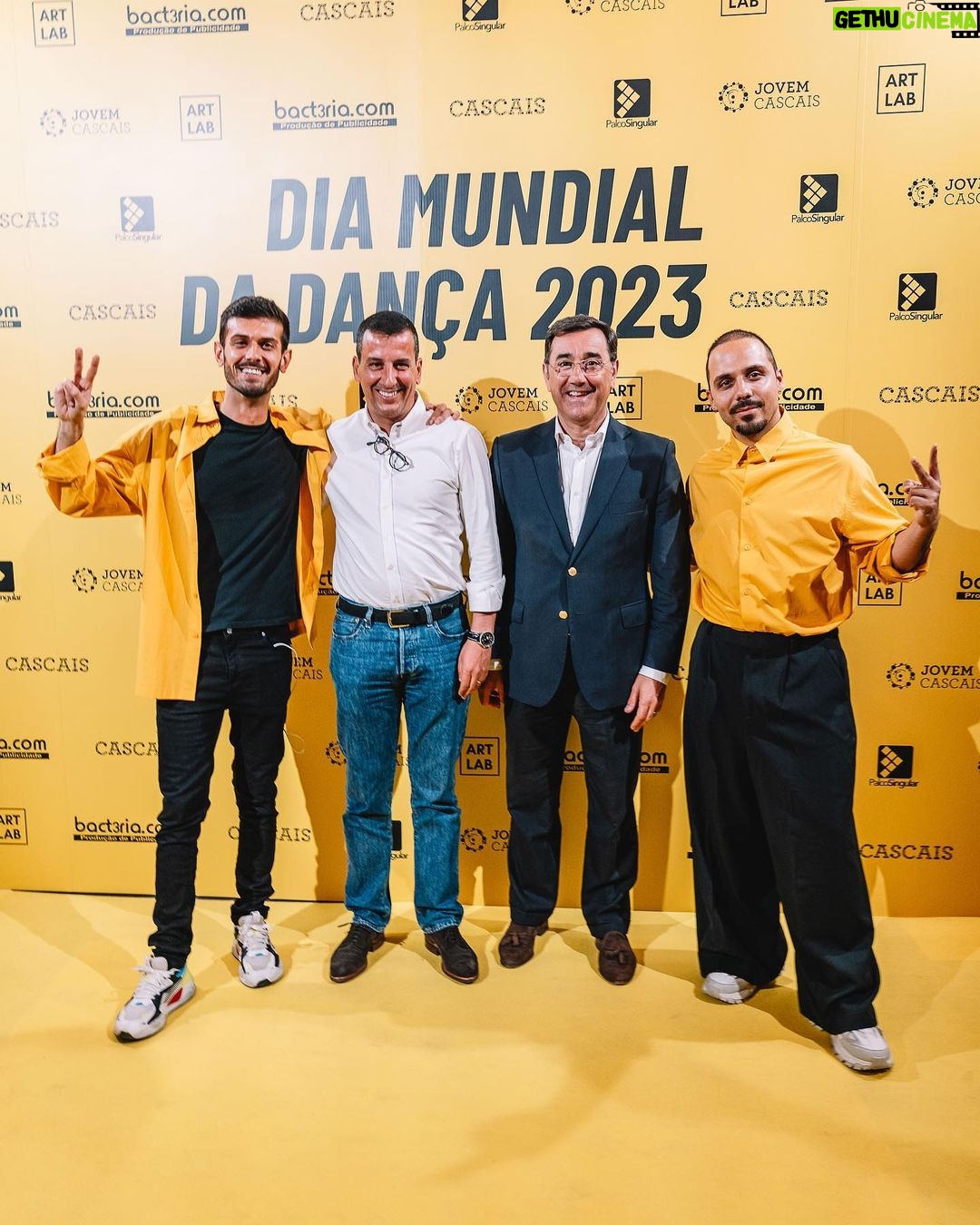 Tiago Careto Instagram - Dia Mundial da Dança 23, um dia de muito amor e felicidade. Celebrar este dia é mais especial há 4 anos, marca o início de tudo, o primeiro dia da @artlab.pt 💛 Cascais