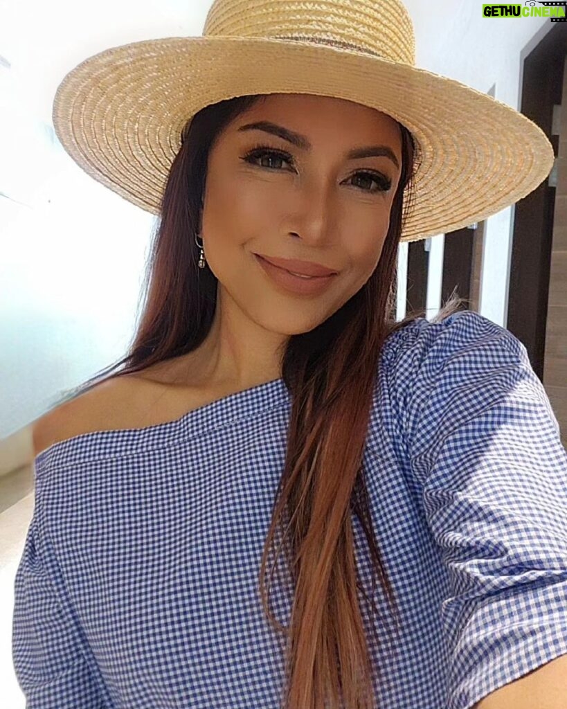 Tiara Jacquelina Instagram - I have a new favourite holiday hat 😍 ready to explore #Melaka again today, after 4 years. #TiaraJtravels #TiaraJinMelaka