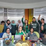 Tiara Jacquelina Instagram - Team @enfinitimy wore green at our HOD meeting today in solidarity with the people of Palest1ne. Praying for an end to the continous murder of innocent women, children and babies in Gaza. Hoping the powerful world leaders will find it in their hearts to do the right thing and stop this senseless war. #weargreen #weargreenforpalestine #ceasefirenow🇵🇸 Enfiniti