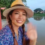 Tiara Jacquelina Instagram - Hello from #AlorSetar 😄 How do you like my #BajuKedah look? When in Kedah, kan... why not! #TJENroadtrip #TiaraJtravels #Kedah #TiaraJinKedah Pekan Cina