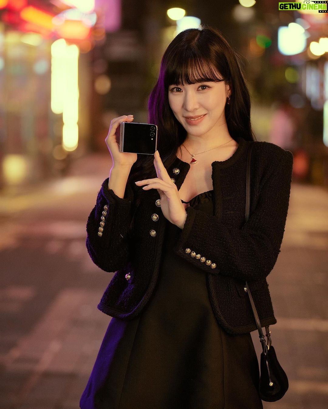 Tiffany Young Instagram - had an amazing time filming my #SamsungPartner campaign video. here are some behind the scenes @samsungmobileusa 🎥 🎞️