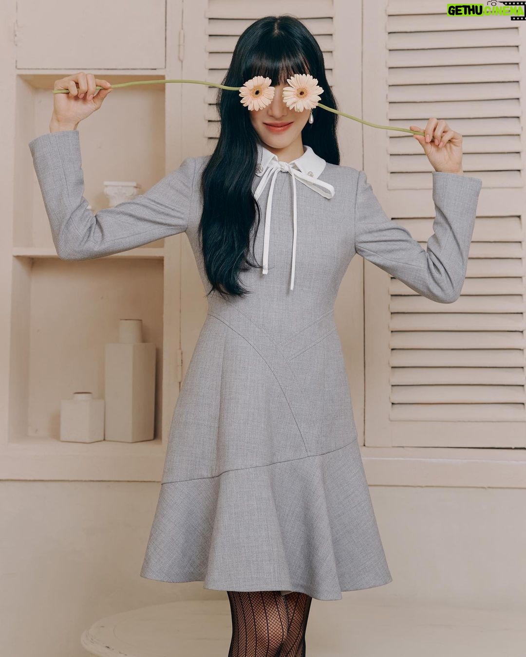 Tiffany Young Instagram - @satin_korea 23 fw