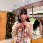 Tiffany Young Instagram - @bulgari Allegra Passeggiata , the Hyundai Seoul 🕊️ 불가리 퍼퓸의 첫 팝업 스토어에 초대되어 다녀왔어요. 신제품 파세지아타 오 드 퍼퓸 론칭을 축하하는 곳에서 다양한 액티비티도 체험해보고 선물도 받고 오랜만에 좋아하는 불가리 향수 마음껏 체험해 보고 너무 재미있었어요. 8월15일까지 더 현대 서울 팝업 스토어에서 이탈리안의 산책을 닮은 향기 꼭 한번 맡아보세요 ✨ ps. 파니픽은 파세지아타 향수 + 베르가못 매그니파잉 에센스 🤍 #Bulgari #BulgariAllegra #불가리향수 #불가리알레그라 #magnifyformore