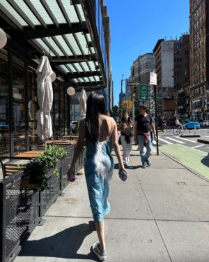 Tiffany Young Instagram - it was so great seeing everyone at the SAMSUNG GALAXY EXPERIENCE SPACE in NYC. had the most wonderful time together & i cant wait to see you all again !

@samsungmobileusa 
@thedivestudios