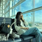 Tiffany Young Instagram - see you so soon in nyc at the samsung experience space located at 50 West 34th St. this Saturday, July 29th at 1pm ET, @samsungmobileusa @thedivestudios ✈️ #SamsungxDIVE #GalaxyExperience Space #JoinTheFlipSide #DIVEStudios Join the priority list by visiting samsungilp.divestudios.io