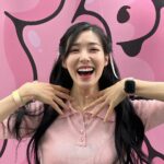 Tiffany Young Instagram - the green cup 💚
