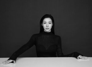 Tiffany Young Instagram - 시작