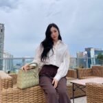 Tiffany Young Instagram - 🍸🫒 @dior #LadyDior #Dior