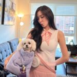 Tiffany Young Instagram - 🎀🙃💐💚