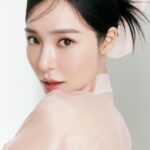 Tiffany Young Instagram - so grateful to join @beautyofjoseon_official as the new ambassador on this beautiful new campaign 'A Journey to Finding Your Finest Hanbang.' 🌾 @beautyofjoseon_official #ad #beautyofjoseon #조선미녀