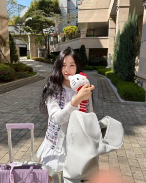 Tiffany Young Instagram - 출발 ⛳️🐰🌸