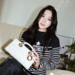 Tiffany Young Instagram - 🐰🤍 @dior #Dior #LadyDior #ad