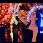 Tiffany Young Instagram - 'tis the season to #ToastWithMoet 🍾 honored to host #MoetEffervescence in Seoul 감사합니다 🫧 경고: 지나친 음주는 뇌졸중, 기억력 손상이나 치매를 유발합니다. 임신 중 음주는 기형아 출생 위험을 높입니다. #광고