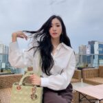 Tiffany Young Instagram - 🍸🫒 @dior #LadyDior #Dior