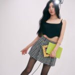 Tiffany Young Instagram - thrilled to " dive into the ❤️‍🔥 of a visionary dream " • LA MAISON VIVIER SS23 @RogerVivier @GherardoFelloni #RogerVivier #LaMaisonVivier #GherardoFelloni