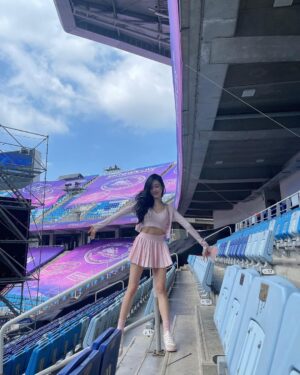 Tiffany Young Instagram - 한순간도 놓치고싶지 않은 소중한 여름 ☁️
