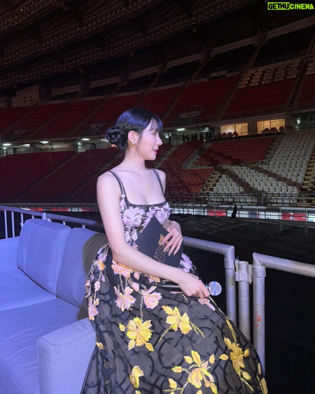 Tiffany Young Instagram - quick change 💨