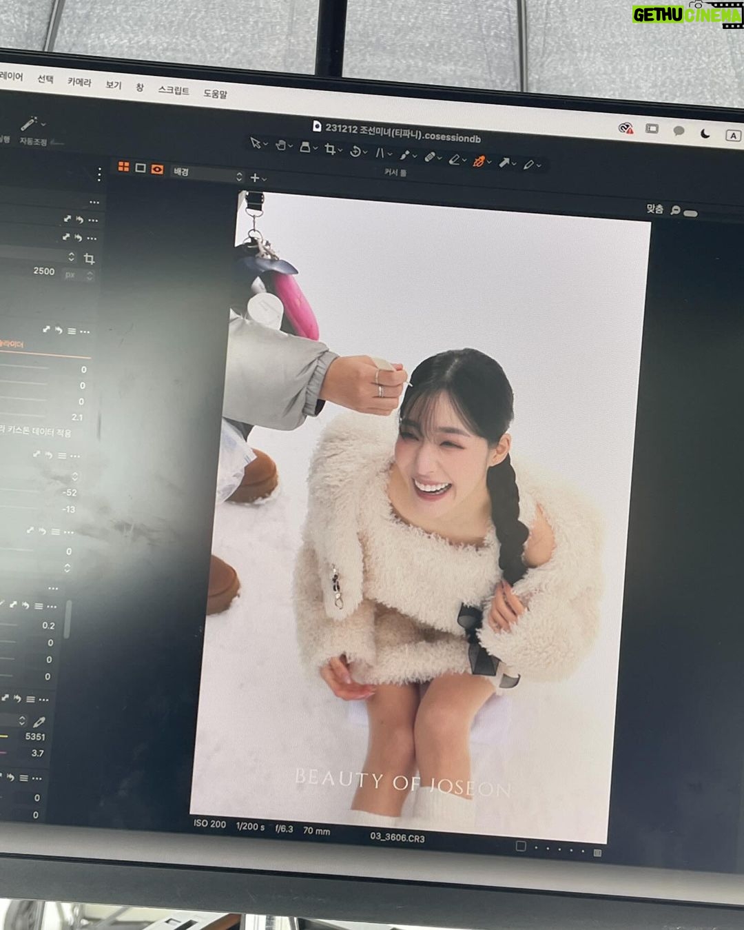 Tiffany Young Instagram - @beautyofjoseon_official 👁️✨