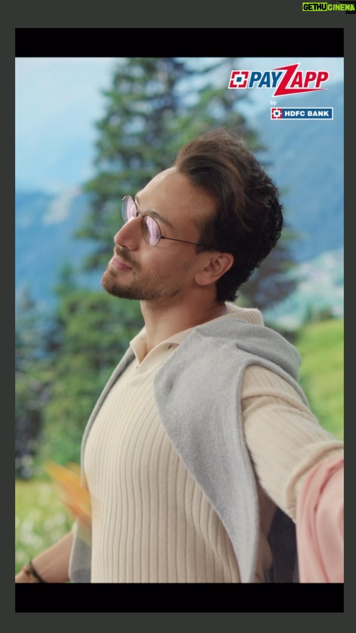 Tiger Shroff Instagram - Life doesn’t give everyone choices. With PayZapp- one app for all payment choices, pay anyone, anyhow, anywhere with absolute ease and security. Pay your Way by downloading PayZapp by HDFC Bank today. https://payzapp.onelink.me/92W8/Tigerpzinsta #PayYourWay #ad