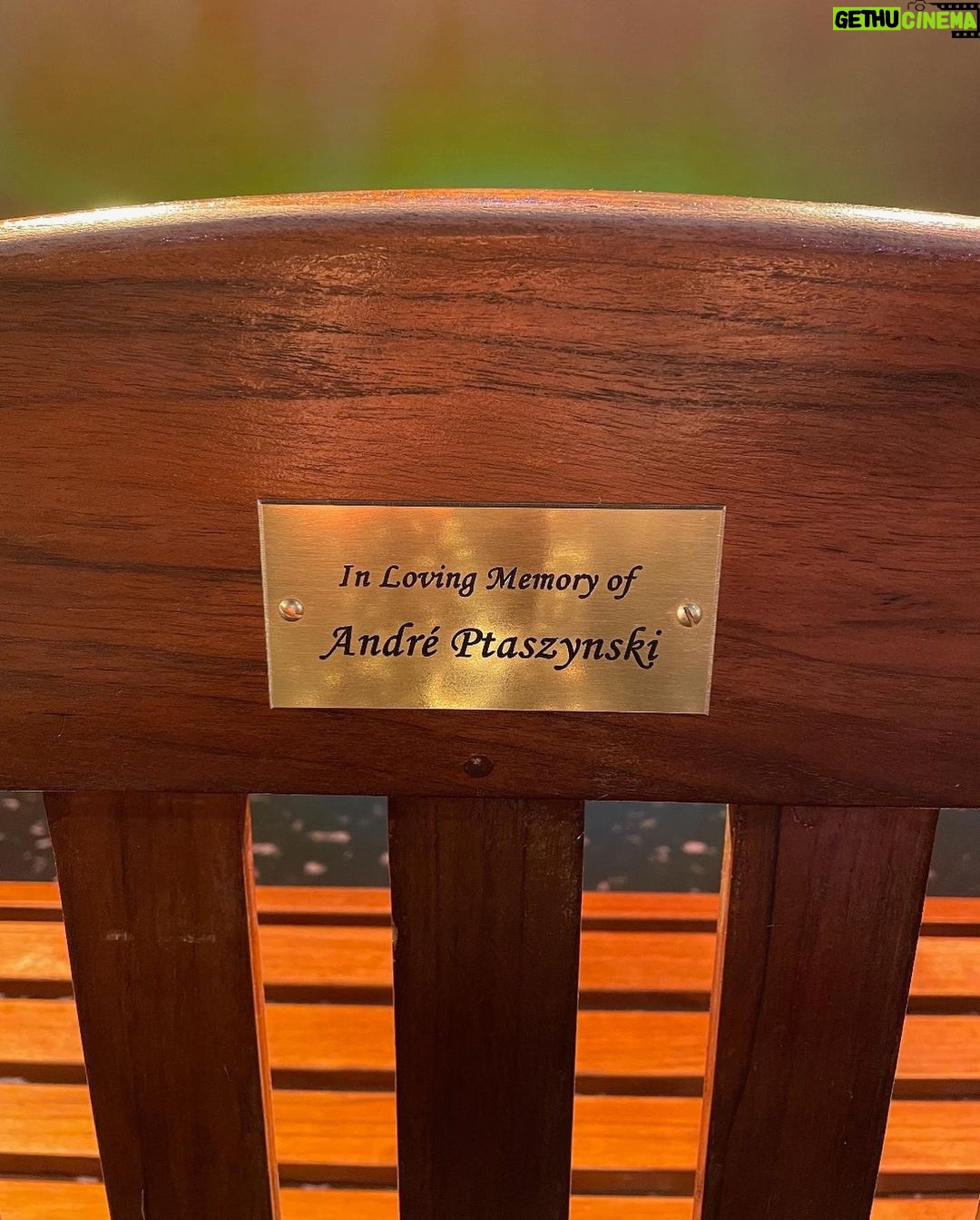 Tim Minchin - 5.1K Likes - On the back of the park bench in the final moment of Groundhog Day is a plaque which reads “In Loving Memory of André Ptaszynski”.
André, as many of you will know, was the lead producer of Matilda and Groundhog Day, and he loved and fought for and cared for our shows every day until his sudden and incredibly sad death in 2020.
Last night’s press night marks another step in the journey of our beloved show, and with André’s entire family there, it was a hugely emotional night.
He would’ve absolutely loved it.
#ovgroundhogday #RobHowell @ihugh #matthewwarchus