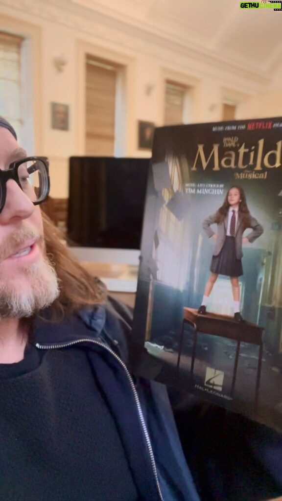 Tim Minchin Instagram - New slongbook. Out now.