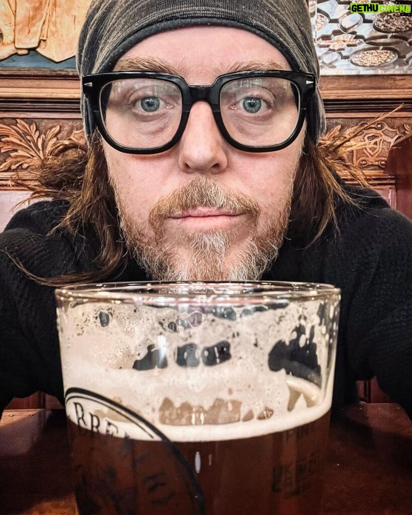 Tim Minchin Instagram - About to go see my dear friend Dan Lapaine, who played Lucky’s brother Toby in Upright, at the @kilntheatre in their production of Retrograde. I am - of course - early for my preshow pub dinner with long-lost @sia.kiwa, and am rather bitter, drinking. Or drinking bitter, rather.