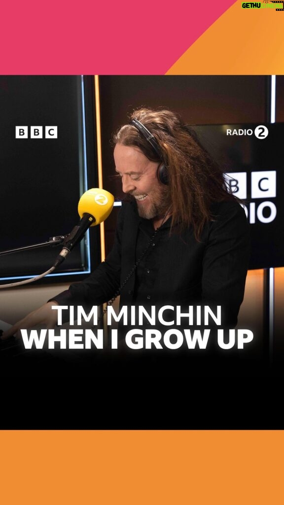 Tim Minchin Instagram - “When I grow up…” 🎶 A special performance from the brilliant @timminchin on Breakfast 🧡