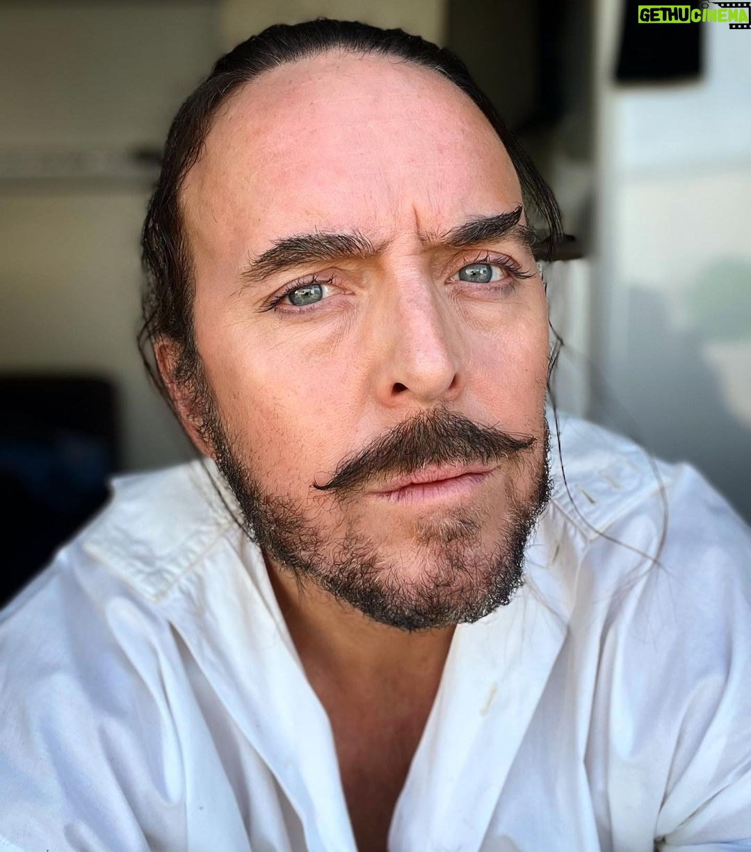 Tim Minchin - 3.7K Likes - Mornin’.