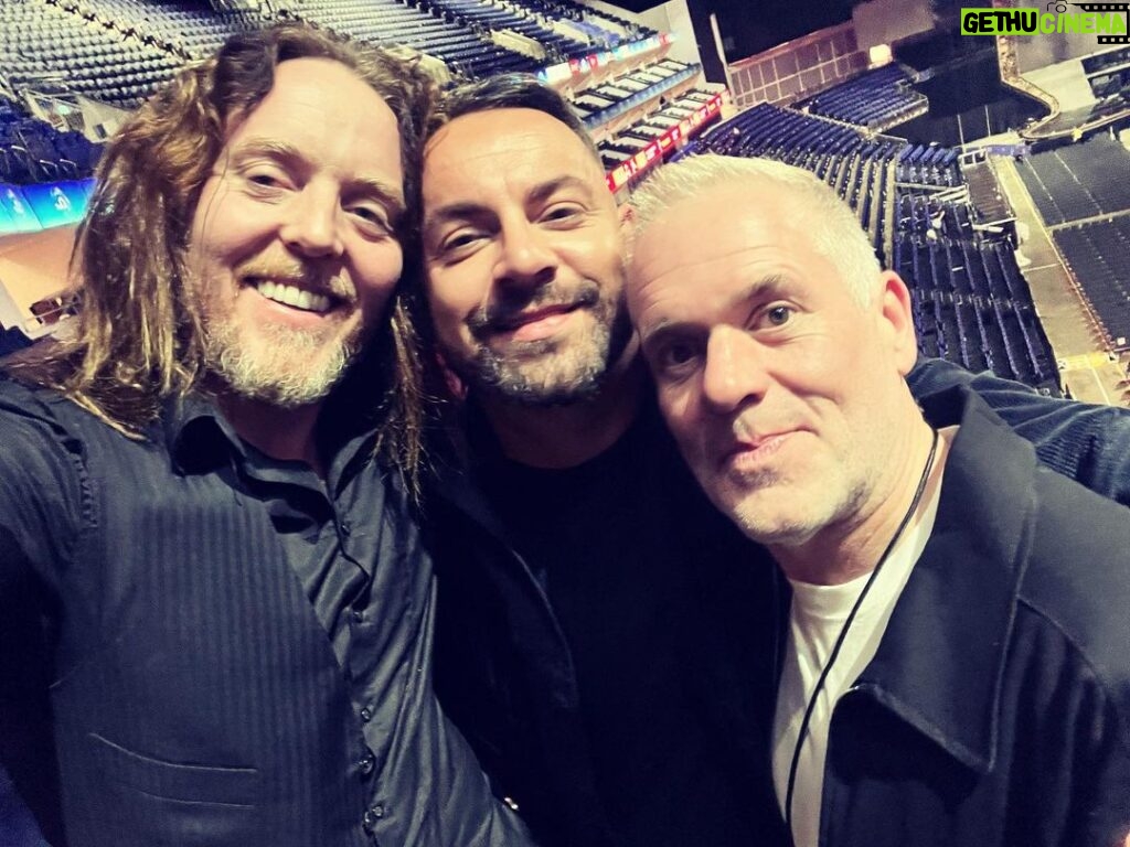 Tim Minchin Instagram - And I got to see lovely @boygeorgeofficial for the first time in a long time. AND had an Easter reunion in the very Arena where @thebenforster (Jesus), @chrismoylesofficial (Herod) and I started our huge tour with Jesus Christ Superstar 11 years ago 😭! We missed you @melaniecmusic.