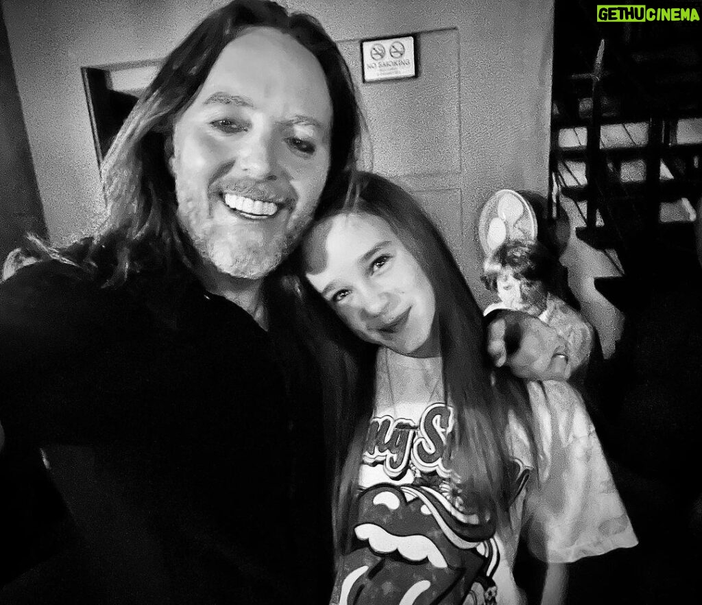 Tim Minchin Instagram - This little legend came to see me play in Dublin last night. 🥰 Adored being back at @vicar_st. Xxx