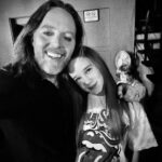 Tim Minchin Instagram - This little legend came to see me play in Dublin last night. 🥰 Adored being back at @vicar_st. Xxx