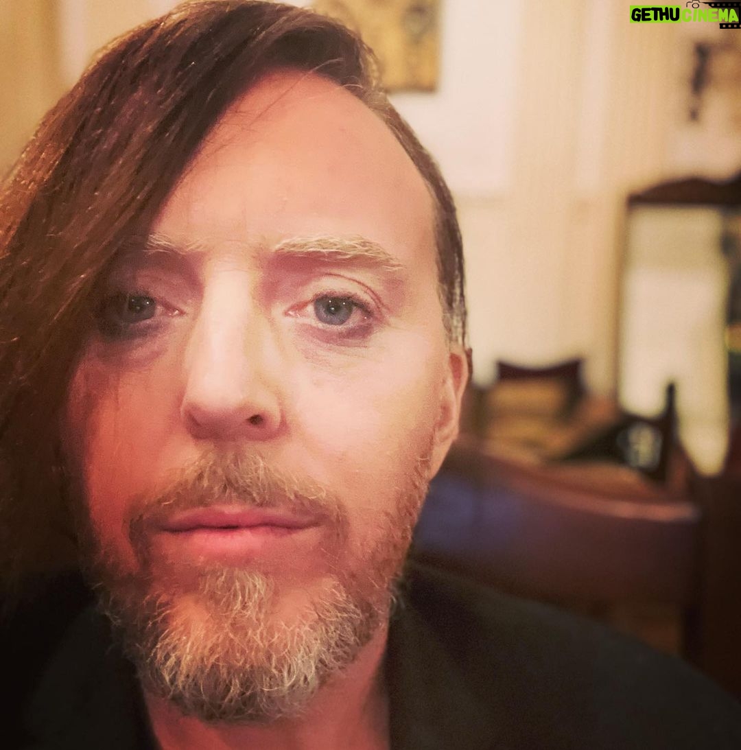 Tim Minchin - 4.4K Likes - Such a lovely gig tonight. I’m very very lucky that I have an audience who are happy to indulge my whims. And there were whims aplenty.
In other news, my hair somehow accidentally ended up being fkn awesome.