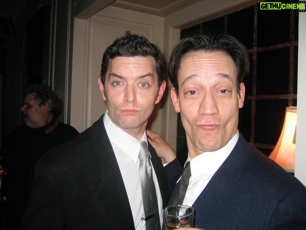 Timothy Omundson Instagram - Who’s coming to see these double duck face’s tomorrow @creationent #XenaLA⁉️ at the airport Marriott in Beautiful downtown Burbank? @tedraimi and I have been stirring up the fun on the Xena Convention circuit for more than 25 years and tomorrow’s hootenanny is going to be a blast 💥