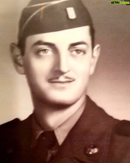 Timothy Omundson Instagram - A #VeteransDay post for my favorite Veteran. Who also just happens to be my favorite Dad.