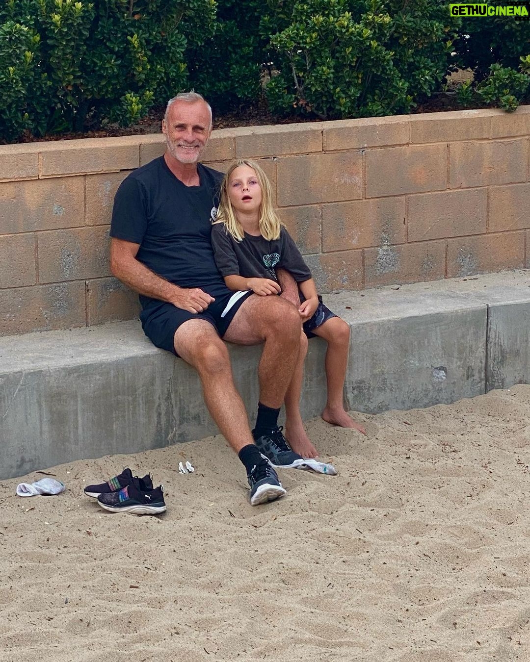 Timothy V. Murphy - 613 Likes - Being,Dad😍😍😍