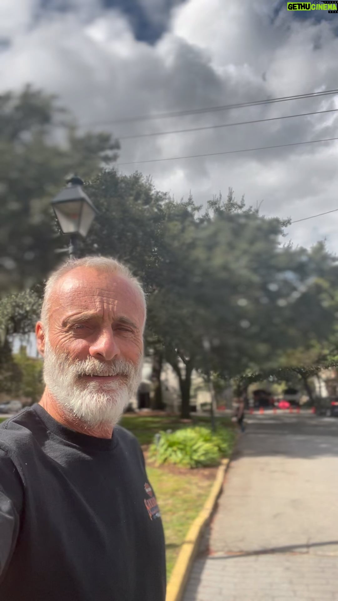 Timothy V. Murphy - 637 Likes - Savannah!!!