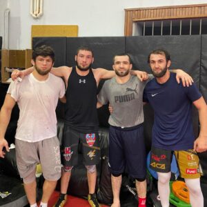 Timur Khizriev Instagram - #hardwork В ожидании ⏳