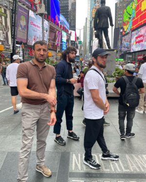 Timur Khizriev Instagram - #нуздравствуй Well, hello🇺🇸 #нашевремя