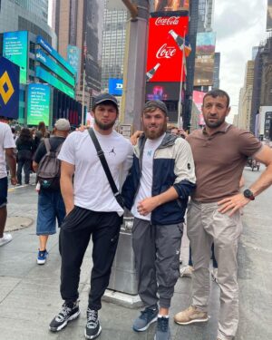 Timur Khizriev Instagram - #нуздравствуй Well, hello🇺🇸 #нашевремя