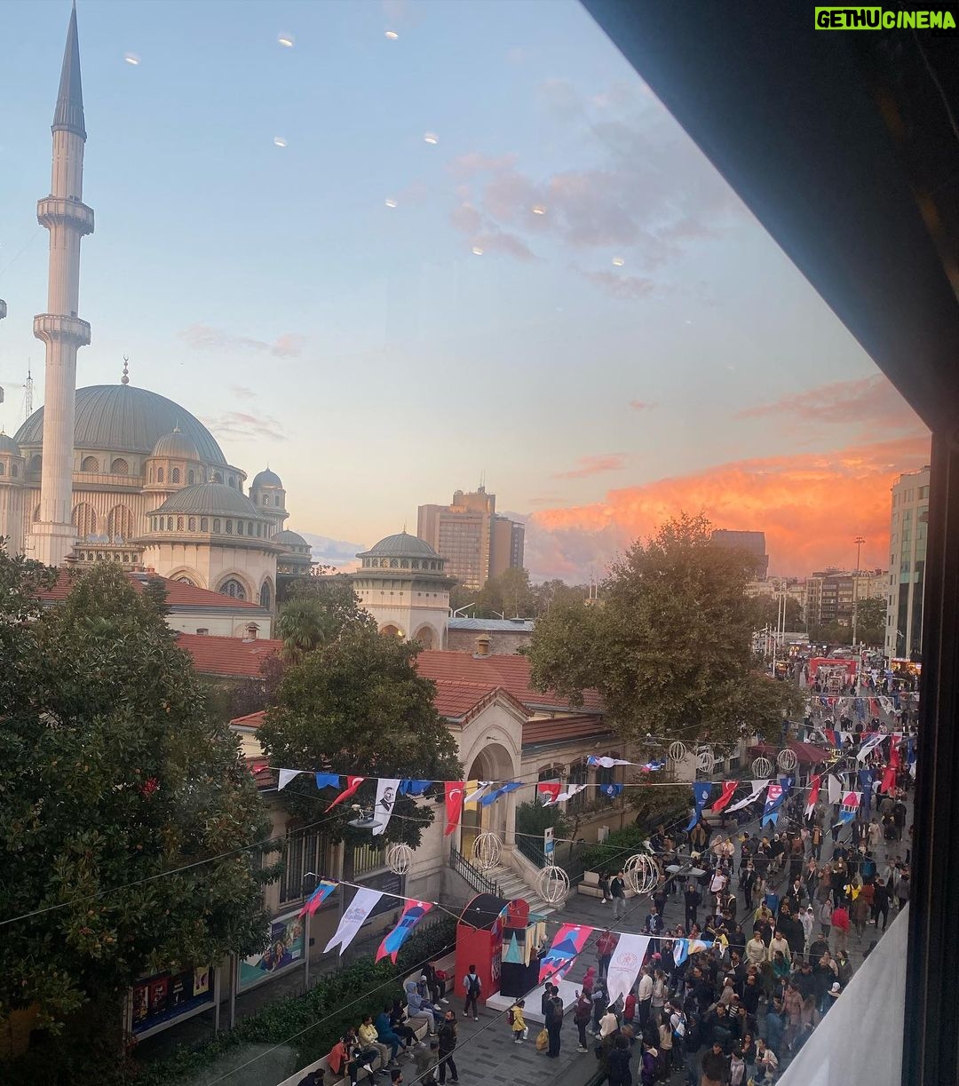 Timur Khizriev Instagram - В городе Zuma Istanbul