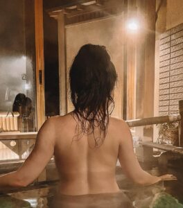 Tina Guo Instagram - Incredible Onsen stay at the foot of Mt. Fuji with a traditional dinner served in our room and some hot spring time 🗻❤️ Fuji Kawaguchiko Onsen Hotel Konansou